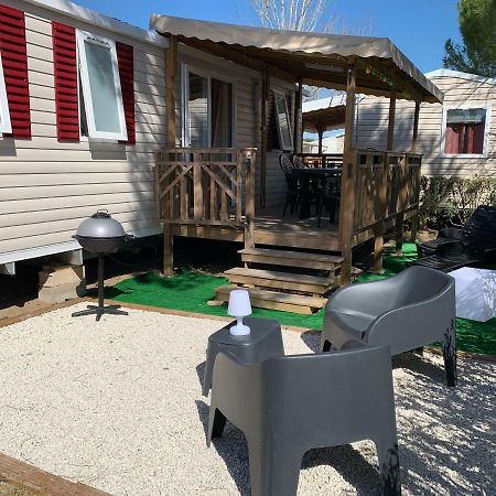 Mobilhome Vias Plage Dans Camping Exteriör bild