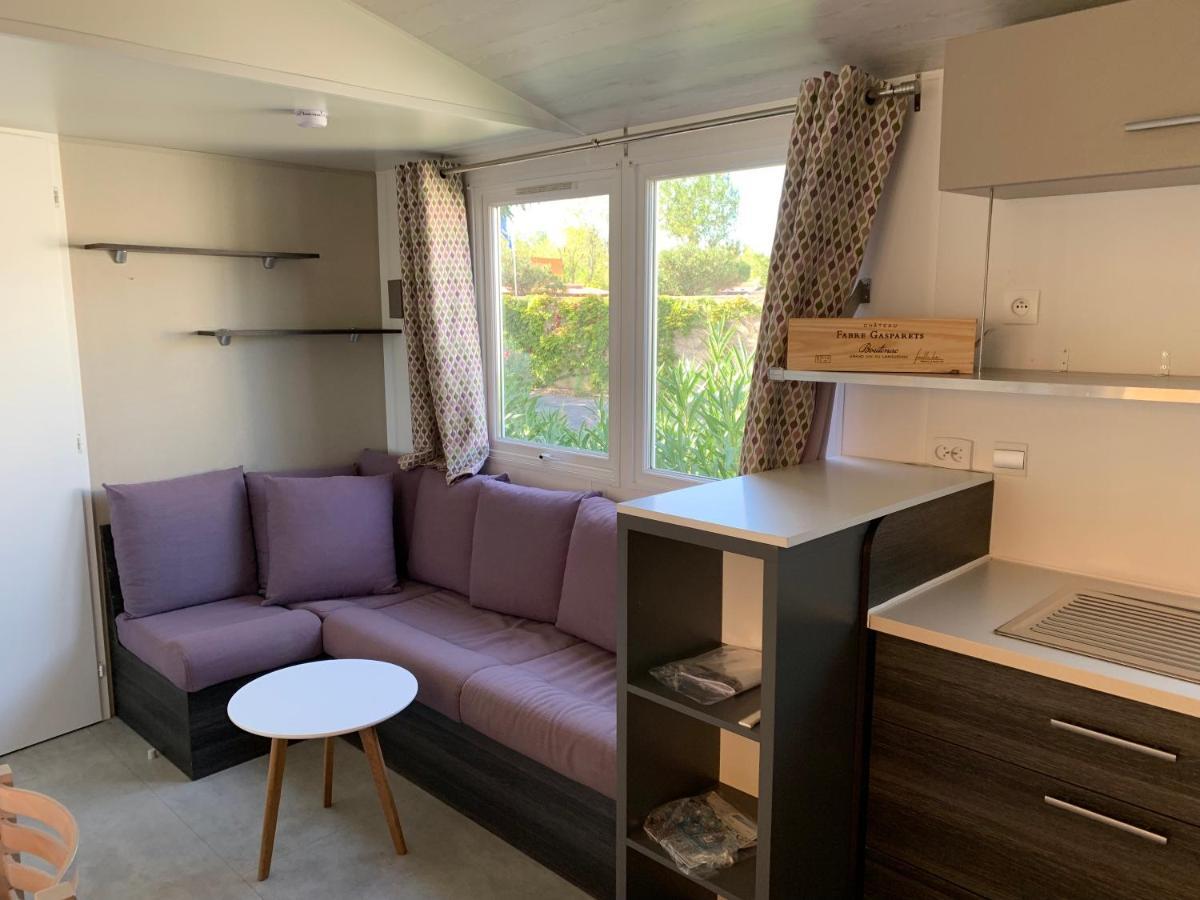 Mobilhome Vias Plage Dans Camping Exteriör bild