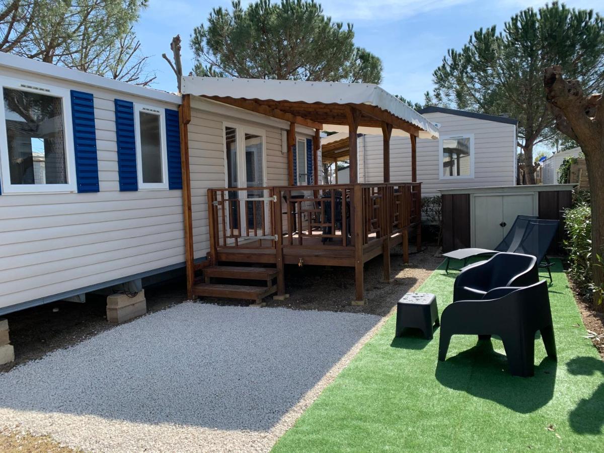 Mobilhome Vias Plage Dans Camping Exteriör bild