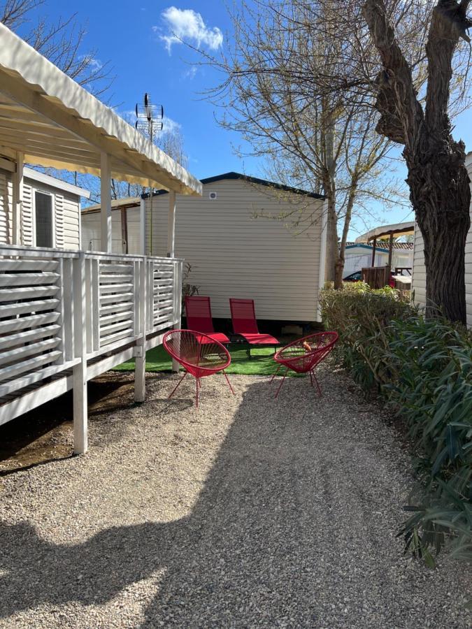 Mobilhome Vias Plage Dans Camping Exteriör bild