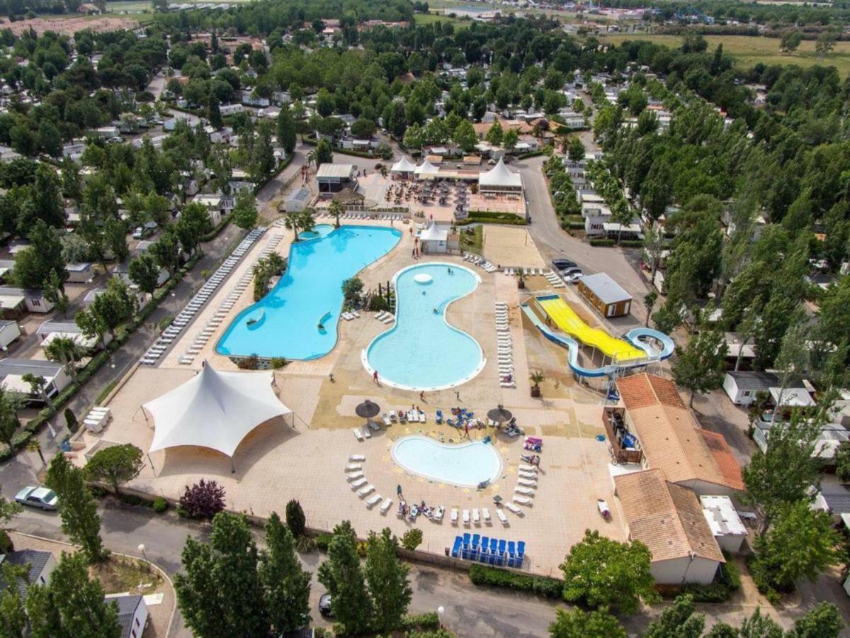 Mobilhome Vias Plage Dans Camping Exteriör bild